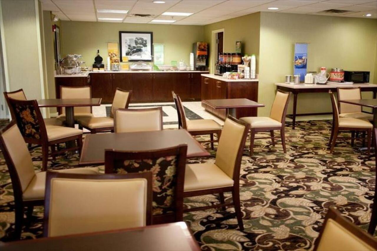 Dublin Inn And Suites Екстериор снимка