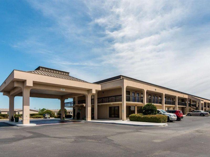 Dublin Inn And Suites Екстериор снимка