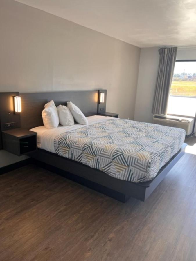 Dublin Inn And Suites Екстериор снимка