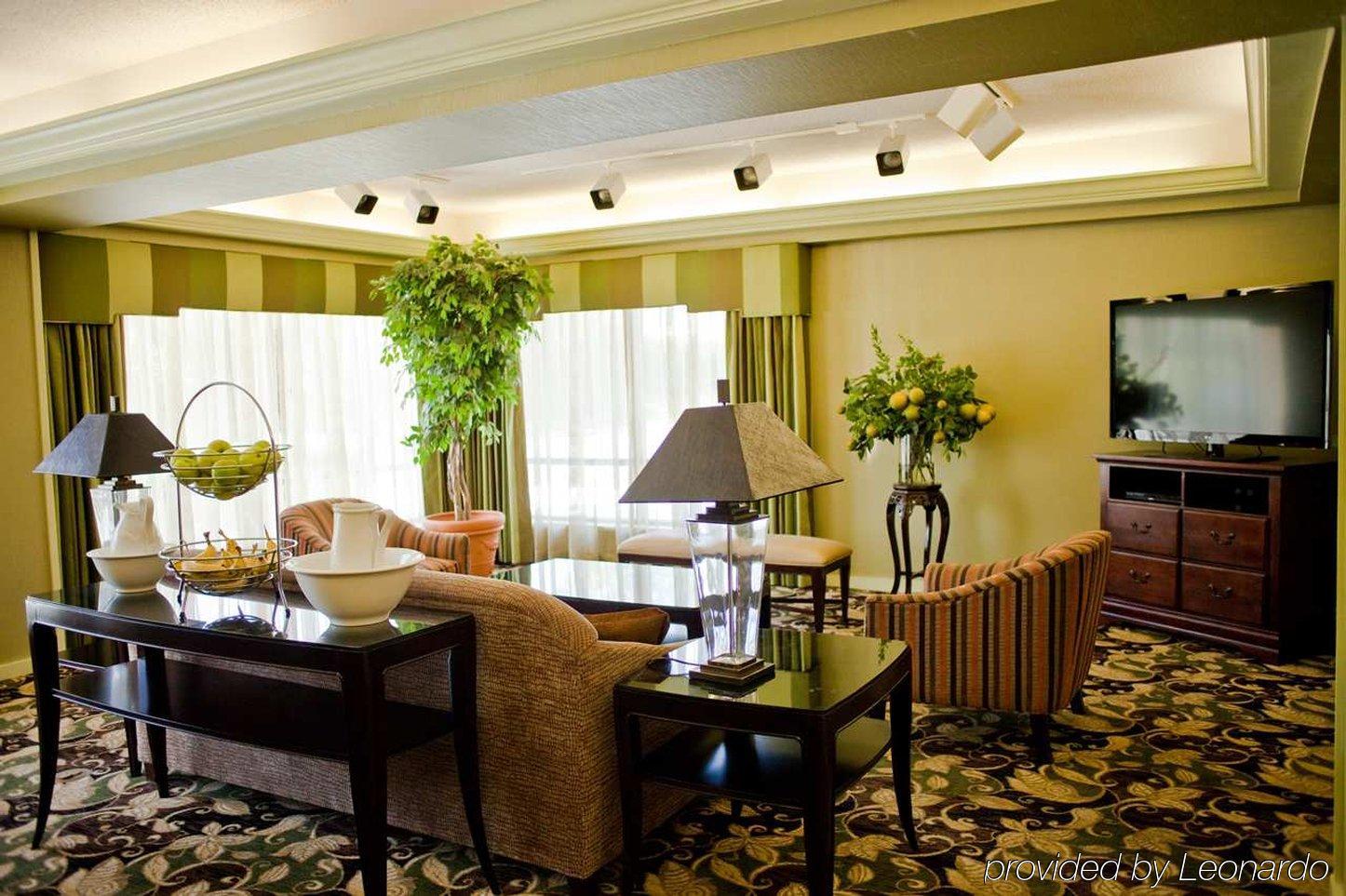Dublin Inn And Suites Екстериор снимка