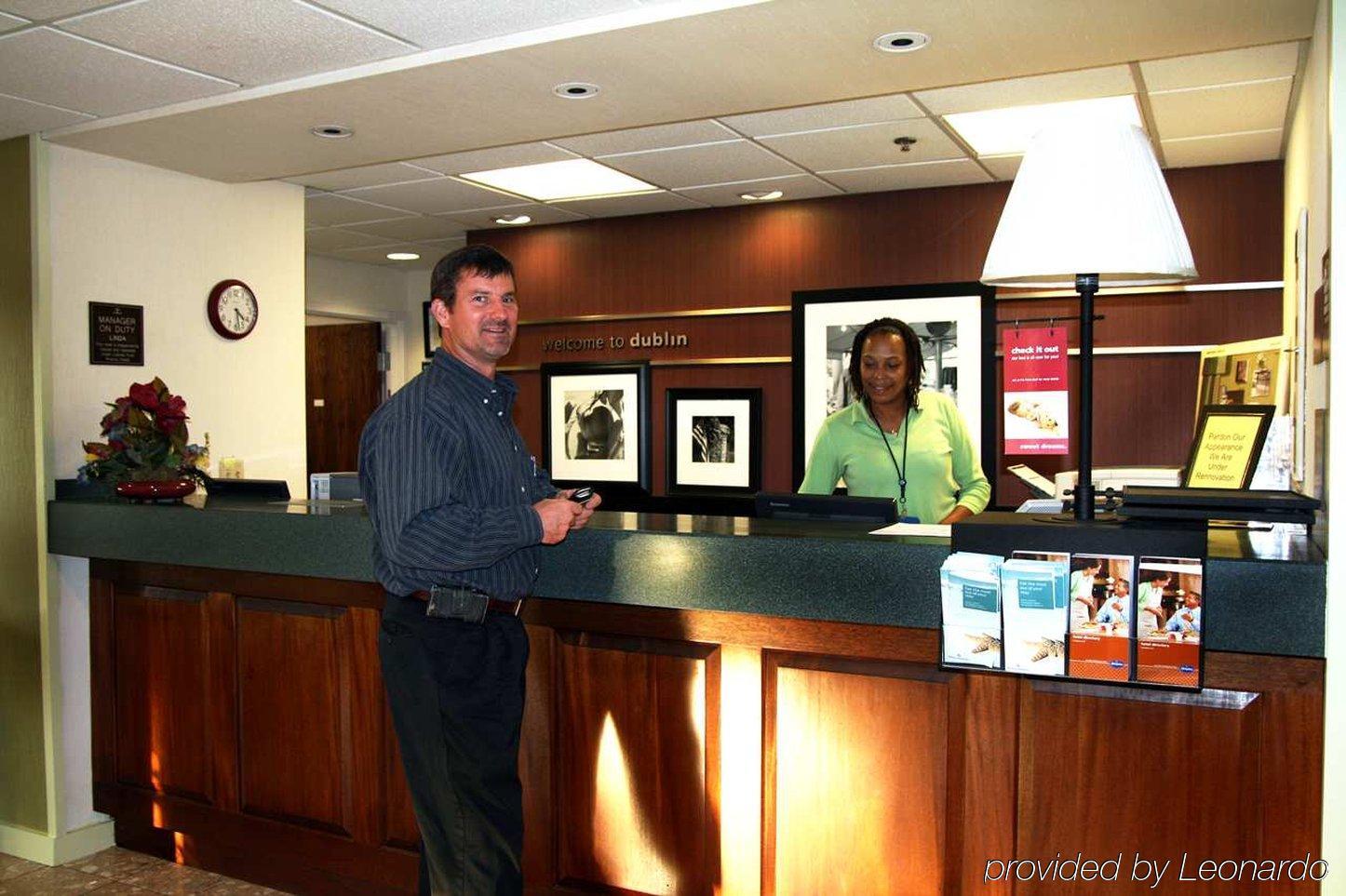 Dublin Inn And Suites Интериор снимка
