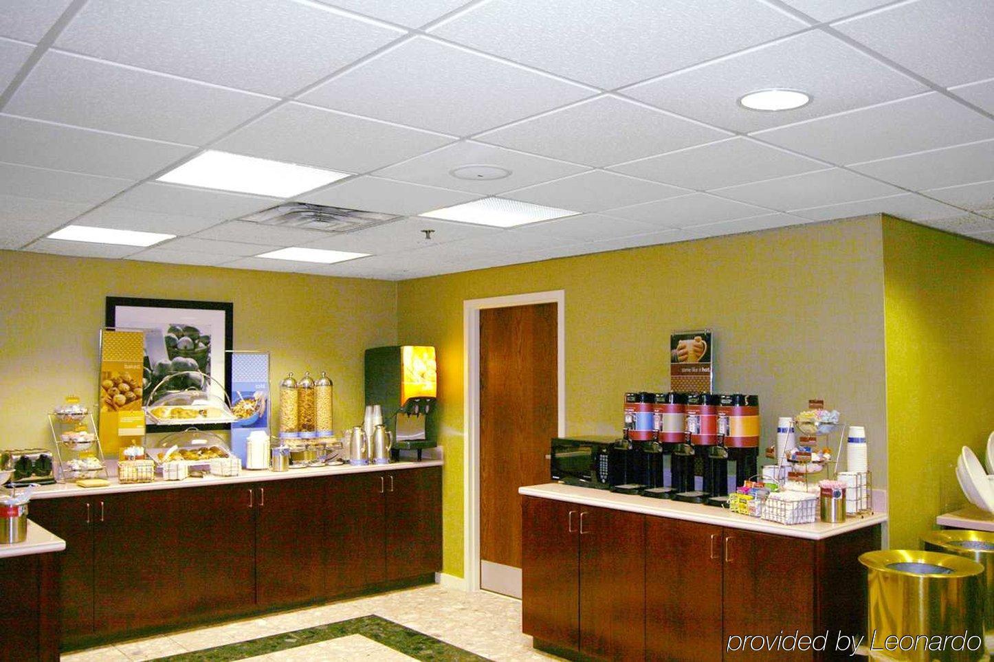 Dublin Inn And Suites Ресторант снимка