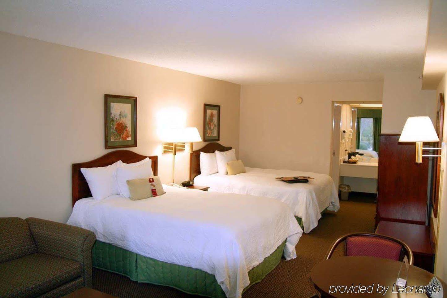 Dublin Inn And Suites Екстериор снимка